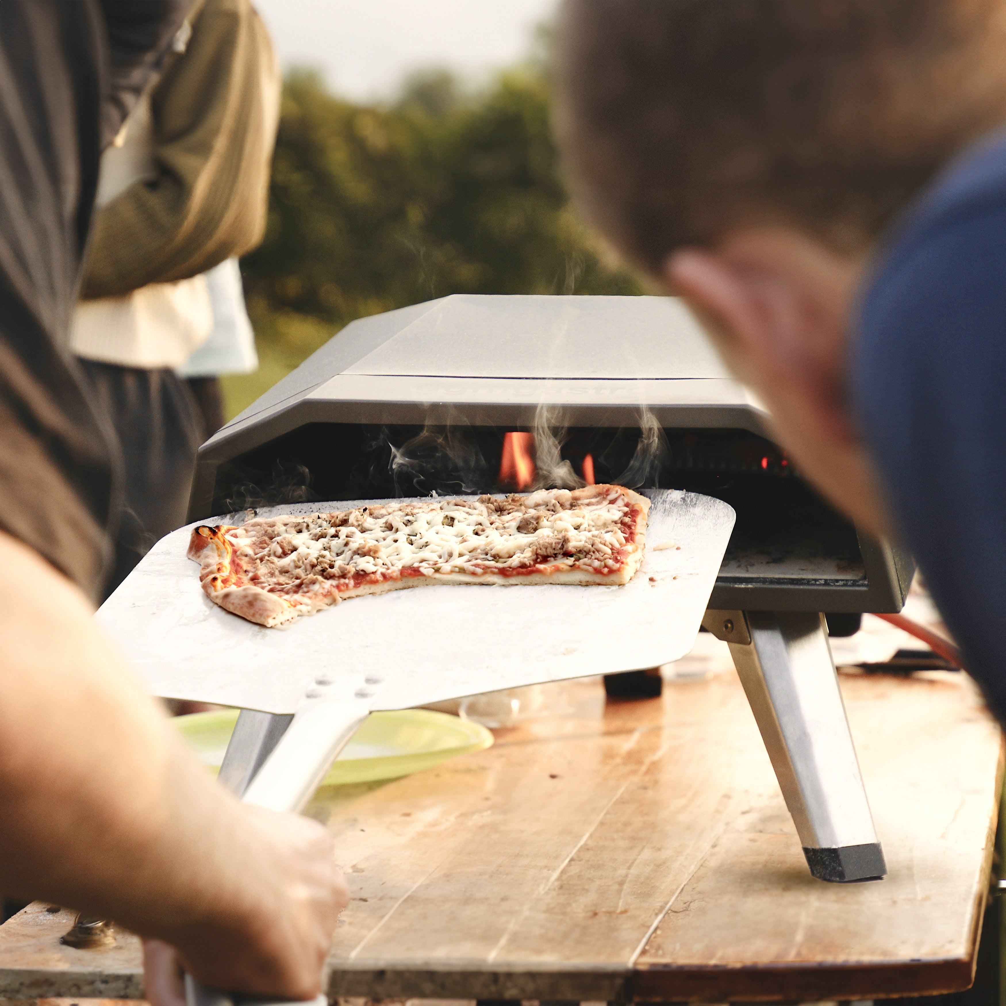 Multi-fuel udendørs pizzaovn (gas og pellets) - til Ø 30 cm pizzaer - med transporttaske