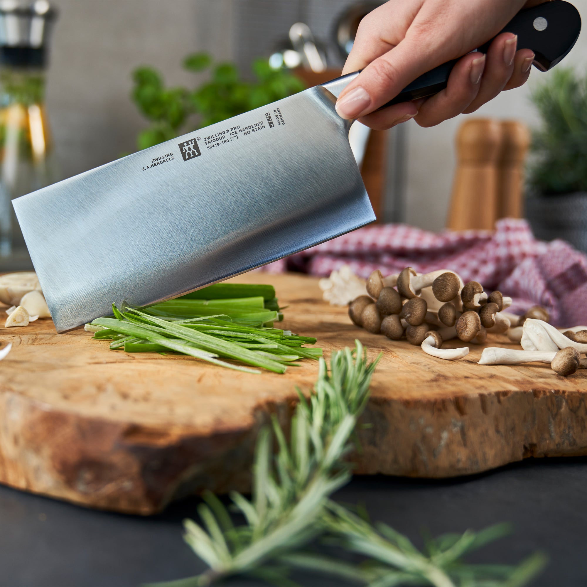 ZWILLING | PRO - Kinesisk kokkekniv - Blad: 180mm