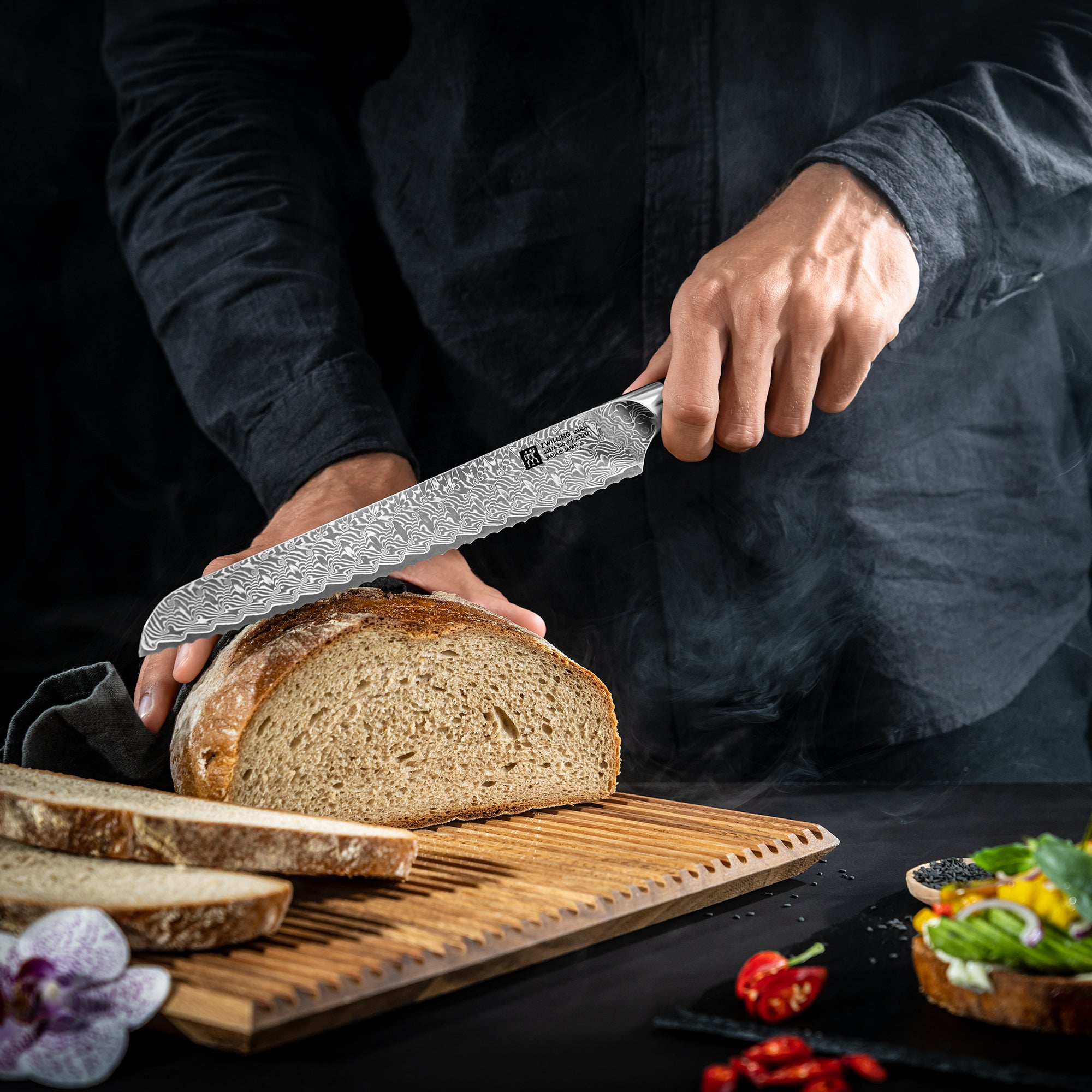 ZWILLING | TANREI - Brødkniv med savtakket skær - Blad: 230mm