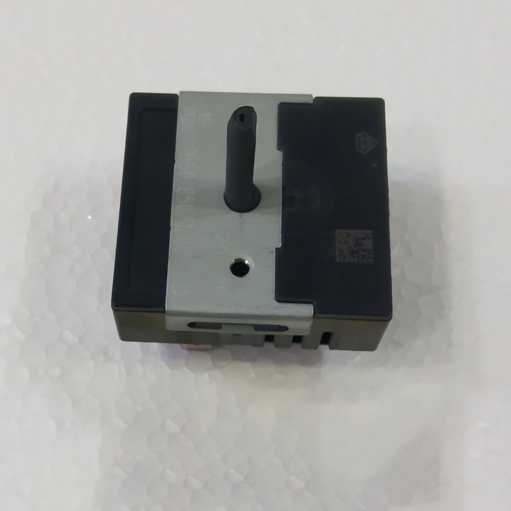 31150200_1.jpg