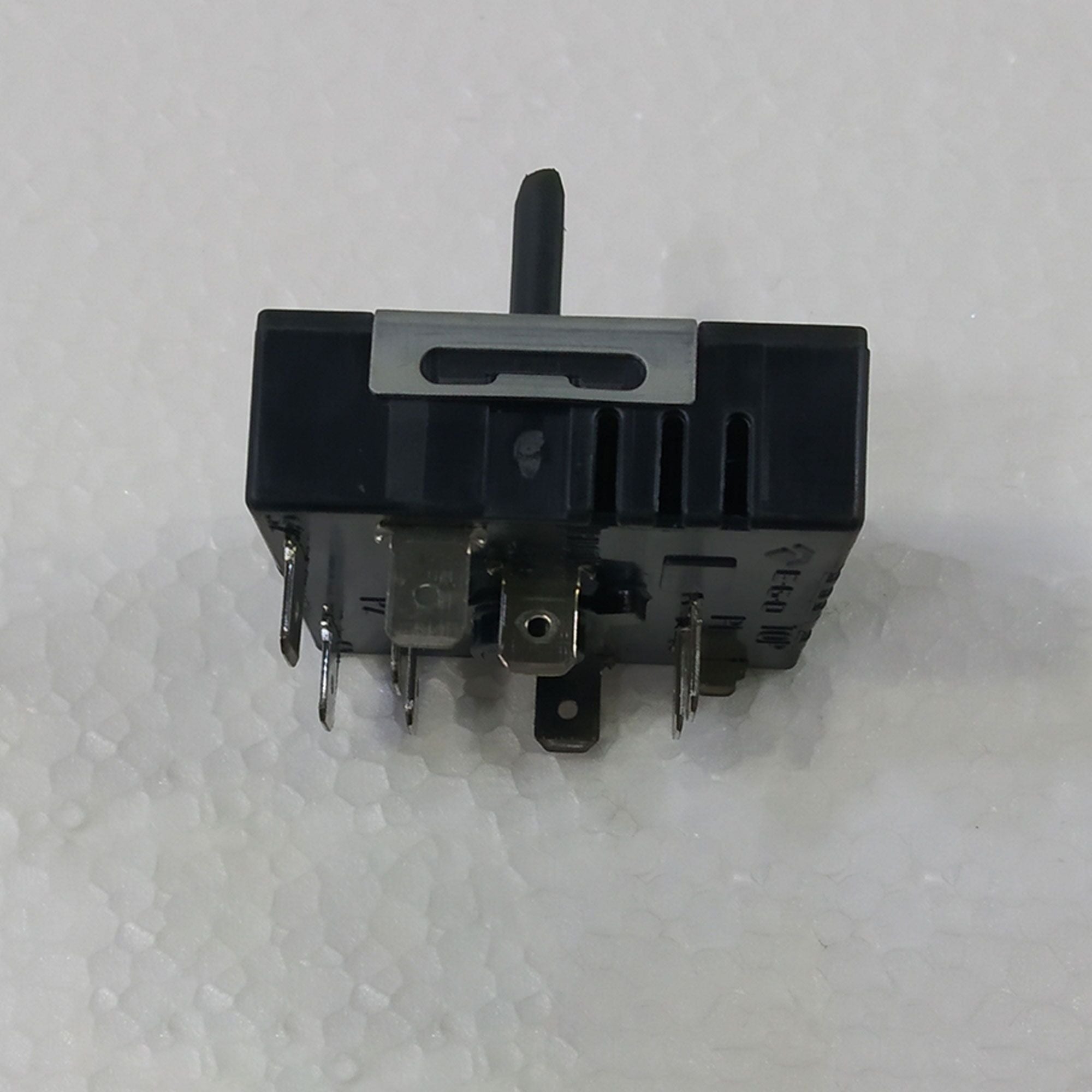 31150200_2.jpg