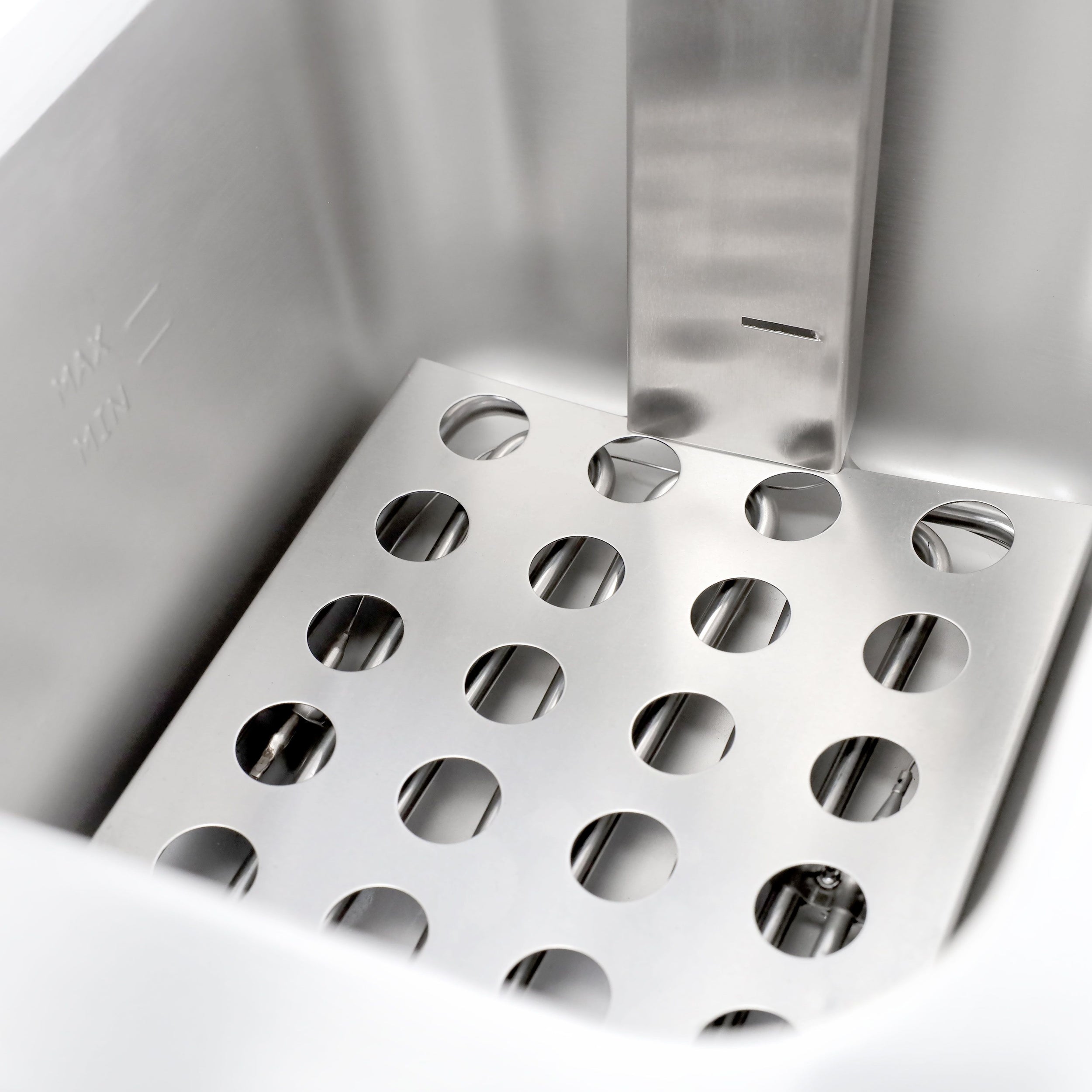EFK_detail_Inside_1.jpg