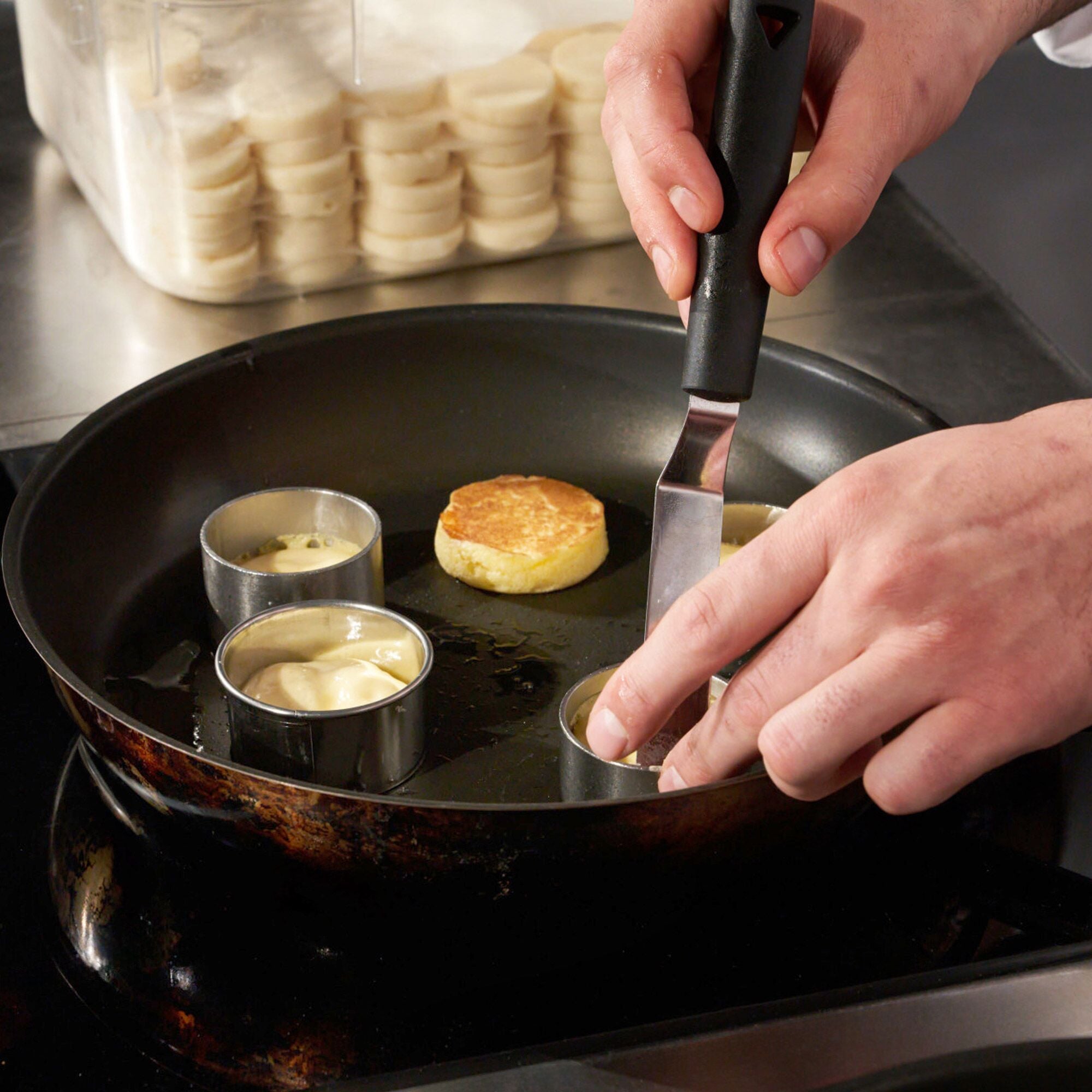 Serie_Lorenzo-Paolo_induction_inuse_1