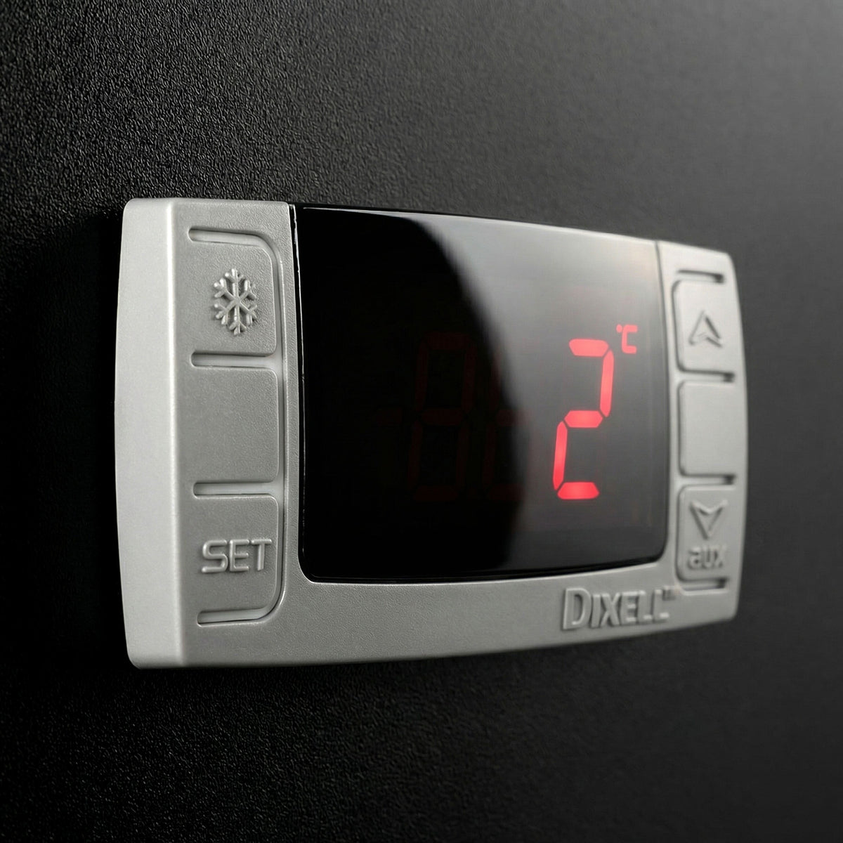 detail_dixell_display-cooling_black_without-button