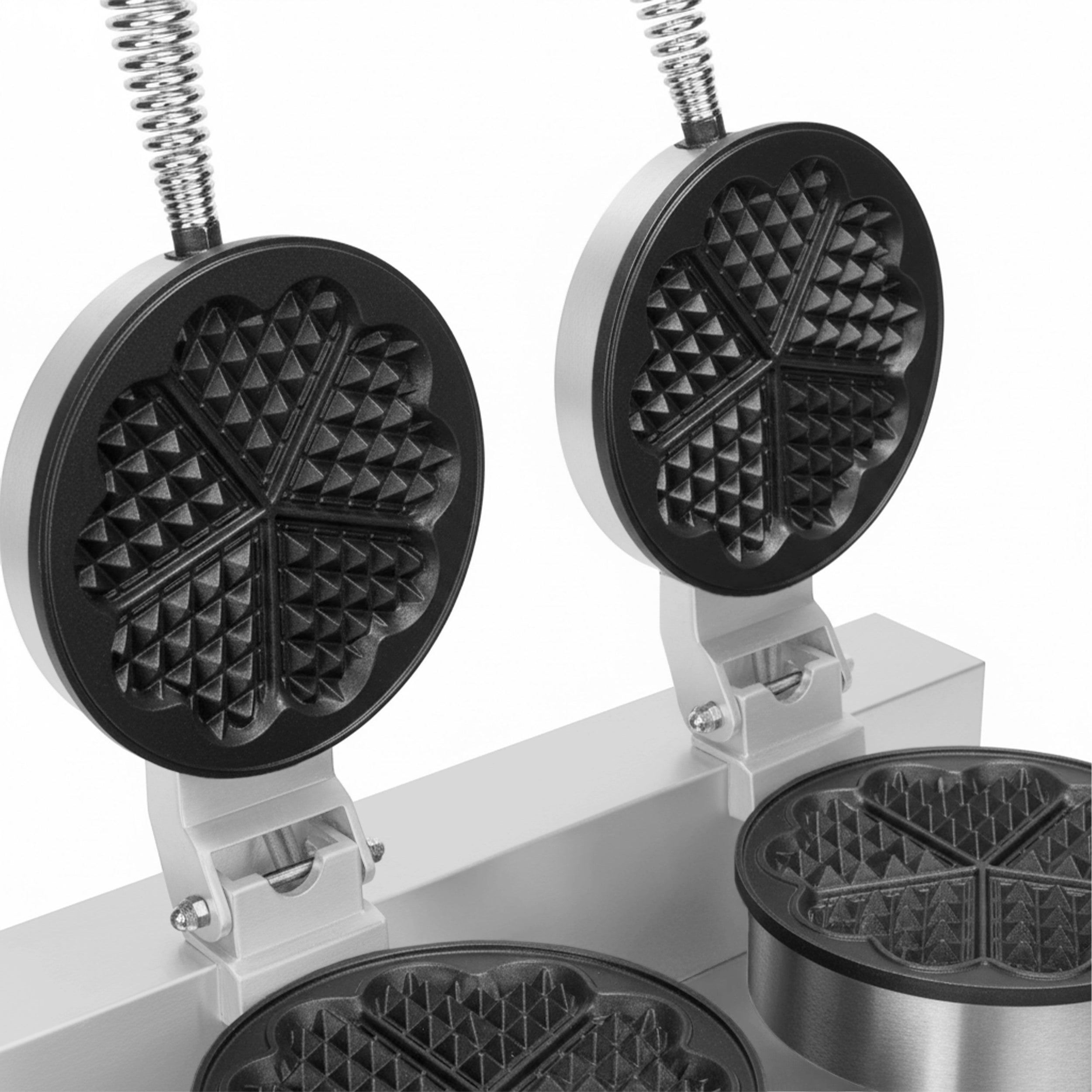 heart_waffle_iron_detail_plate.jpg